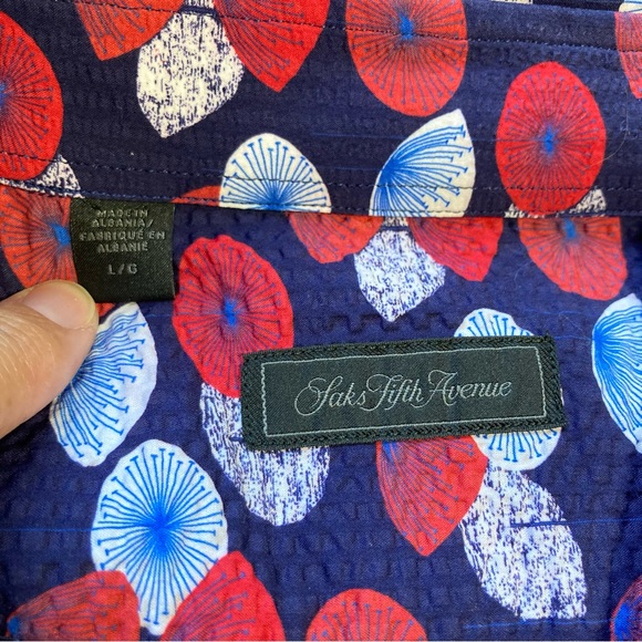 SAKS 5th Avenue Seersucker Short Sleeve Umbrella Design Button Shirt Men' Large - Picture 10 of 14